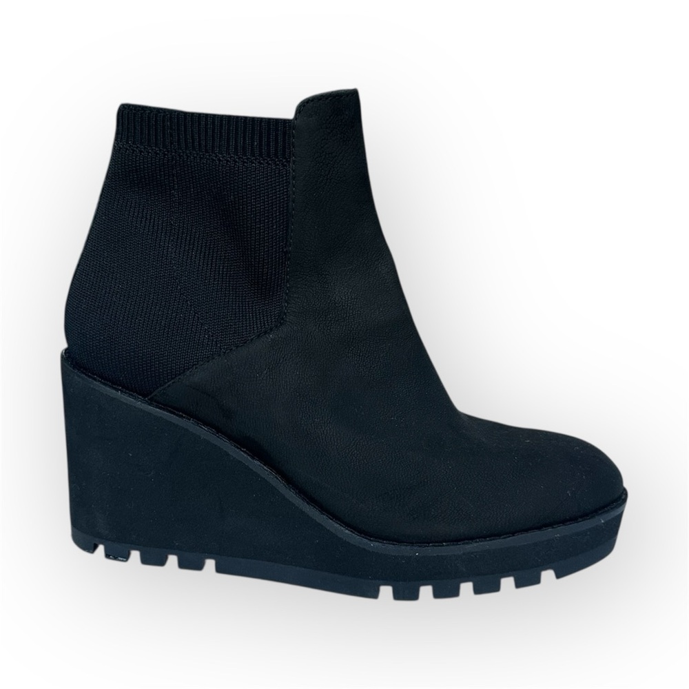 Eileen Fisher Black Textured Slip on Wedge Booties